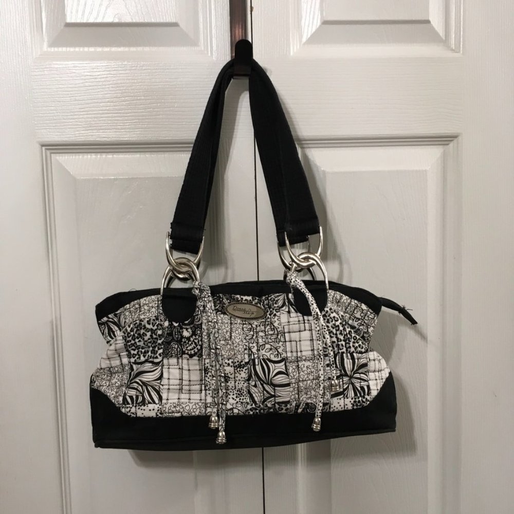 Donna Sharp Black/White Quilted Shoulder Bag